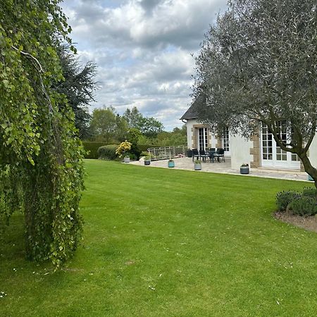 Bed and Breakfast Les Tulipes Antrain Exterior foto